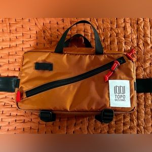 Topo Design Quick Pack in limited edition orange.